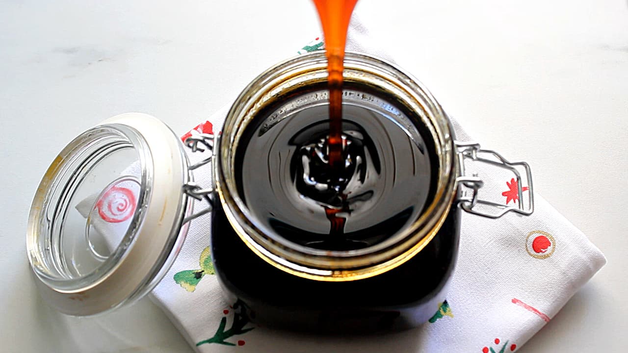 Homemade Treacle | How to Make Treacle | Dark Caramel + Video! - Ruchik ...