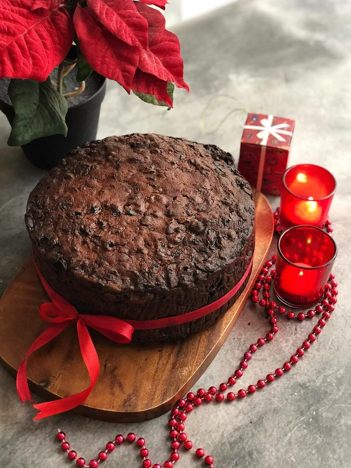 Spiced Christmas cake recipe - BBC Food